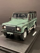 1:18 GT Spirit GT527 Land Rover Defender 3 Station Wagon 2016 Keswick Green