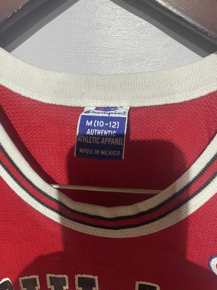 Camiseta roja de la NBA de los campeones Chicago Bulls marca Elton de colección para hombre talla 10-12 Foto 4 de 4