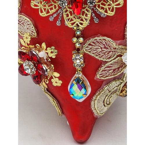 Mark Roberts Navidad 2024 Joya del Rey Elegante Adorno Acabado 8" Rojo Esmerilado - Imagen 12 de 24