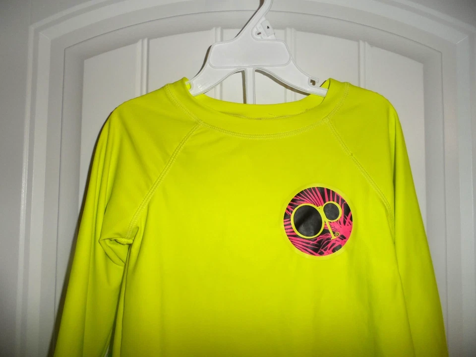 Adorable Ocean Pacific Niños Talla 4 Tiburón Bañador Amarillo Conjunto Camisa de Natación Nuevo con Etiquetas Foto 2 de 4