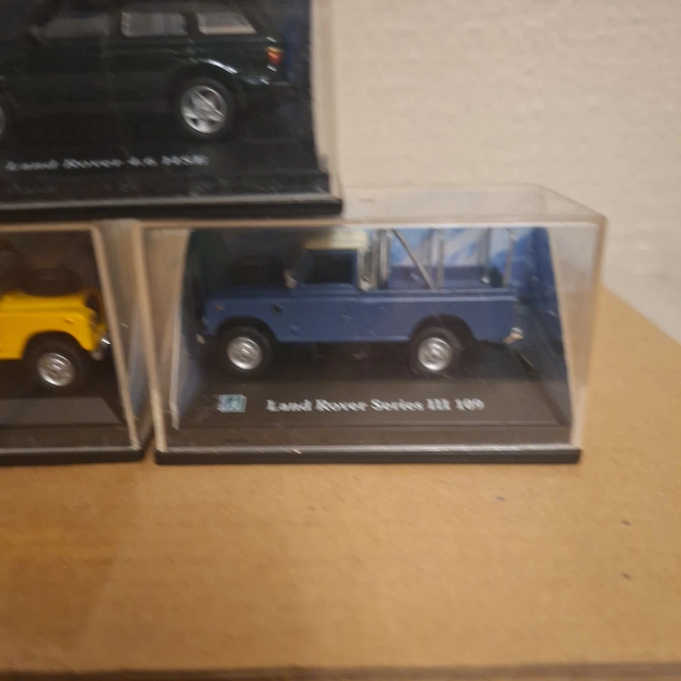 Cararama 1/72 Scale Land Rover x3 inc B T. plus Porsche 911 Coupe. (17) - image 3 of 4