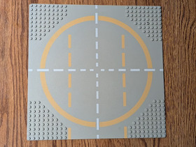 LEGO Space: Galaxy Explorer (497), complete, no box, one extra piece, baseplates