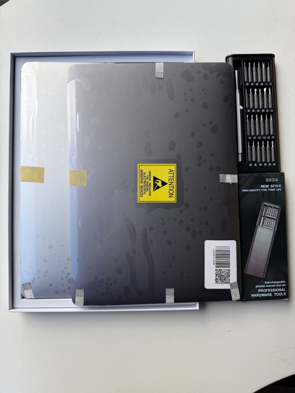 Apple MacBook Pro 13” M1 LCD Screen – A2338 – Gray / Silver