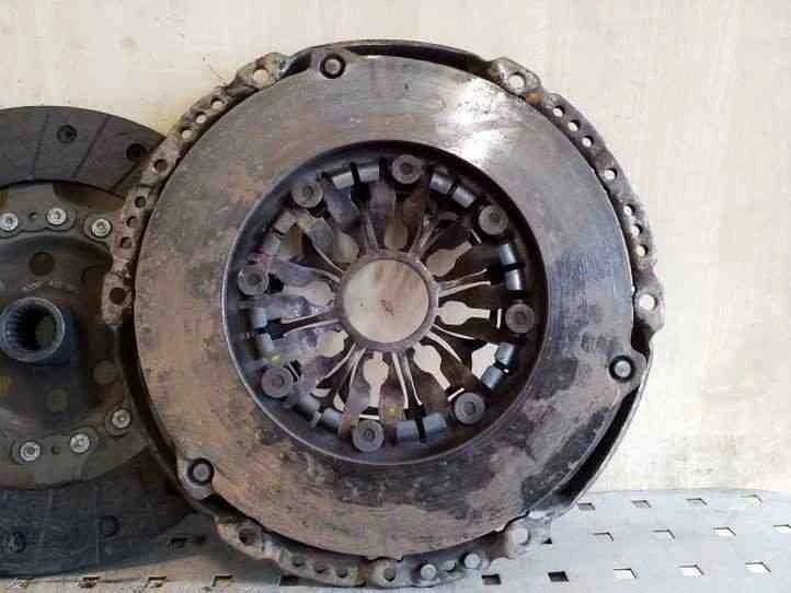 Nissan X-Trail T31 Clutch Kit 2.0 Diesel 127kw 2008 26174261 - Image 3 of 4