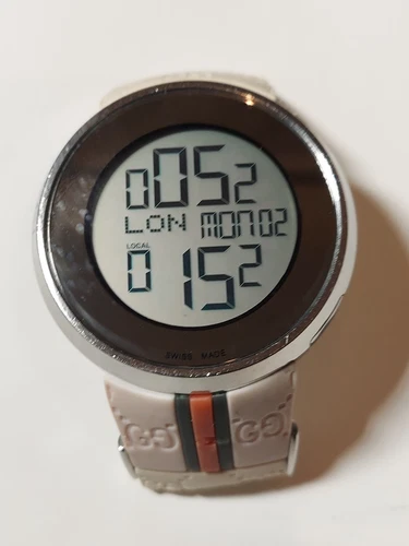 Gucci Digital 1142 Uomo Donna Quarzo Doppio Tempo Sveglia Calendario Bellissimo Orologio