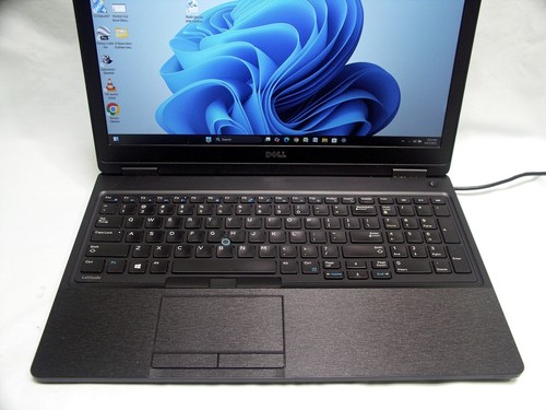 Dell Latitude 5580 2.50 GHz Core i5 7200U/16GB/512GB SSD/15.6" FHD/Webcam/BT - Foto 4 di 13
