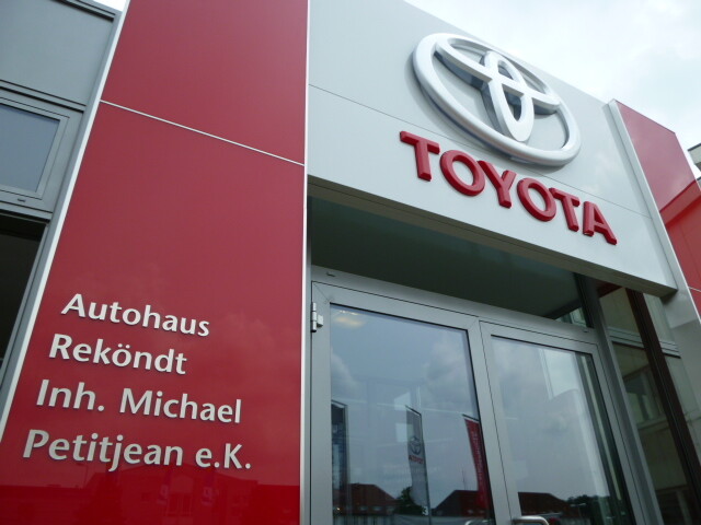 Toyota 08880 83889