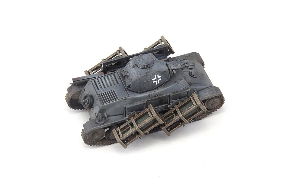 S-Model 1/72 WWII German Pz.Kpfw.38H735(f) with Rocket Ranger Model#LE2013 - Image 2 of 4