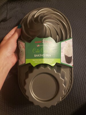 Nordic Ware Cute Cupcake Baking Pan Mold New