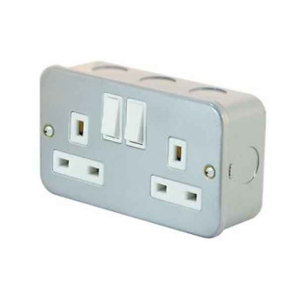 Selectric LG9098MB Metalclad Switch Socket 13 Amp - 2 Gang SP