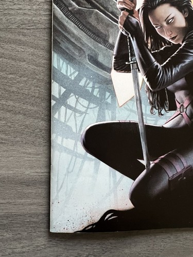 X-Men #1 Adi Granov Exclusive Variants Radiant Yellow /2500 Nightshade /700 SDCC - Picture 5 of 21