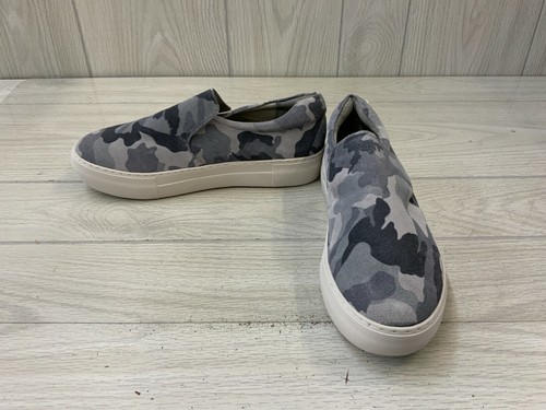 jslides camo sneakers