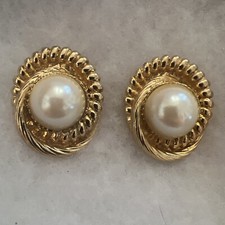 Vintage Bluette Shoe Clips Made in France Faux Pearl Gold Tone