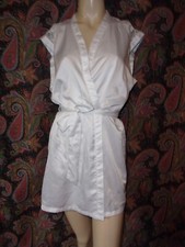 Victoria's Secret White Sleeveless Satin Belted Wrap Style Robe Lingerie S