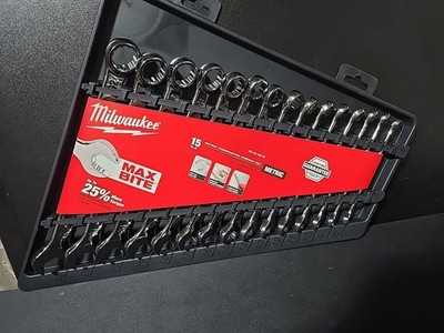 Milwaukee 48-22-9515 Metric Combination Wrench Set - Silver (Pack of 15)