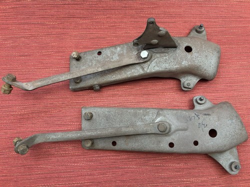 Nice pair 1936 Ford car front fender inner support brackets, brace rod, flathead - Picture 8 of 12