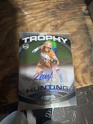 2025 Panini Prizm NIL Trophy Hunting Reese Atwood Auto Silver Prizm