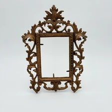 Antique Ornate Brass Picture Frame 4”x6” Victorian Baroque Style Gold-Tone Metal