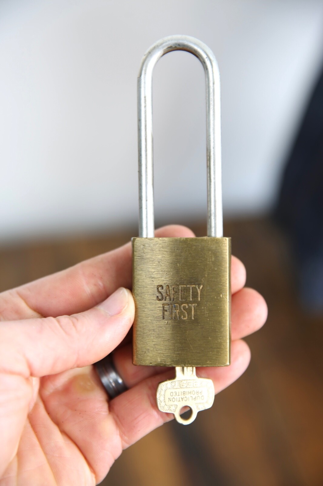 Vintage BEST Brass Padlock Safety First Antique lock w/ key Cabinet Tool box old