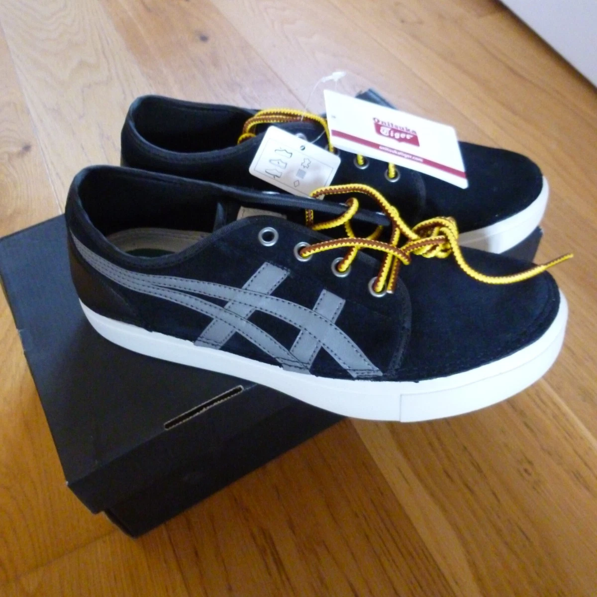 Onitsuka tiger deals black suede