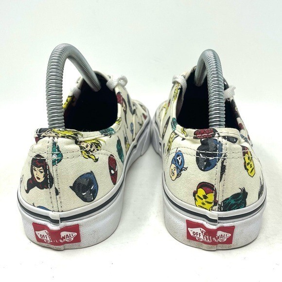 Vans Old Skool Lace Up Sneaker Marvel Head White Cream Womens 8.5 thumbnail 5