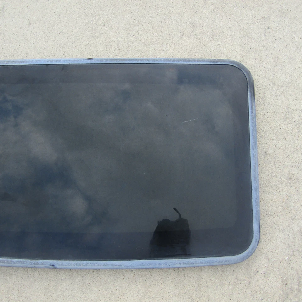 1997-2017 Ford F150 F250 F350 Expedition Sun Roof Sunroof Window Glass 9C3Z-1850 - Image 2 of 4