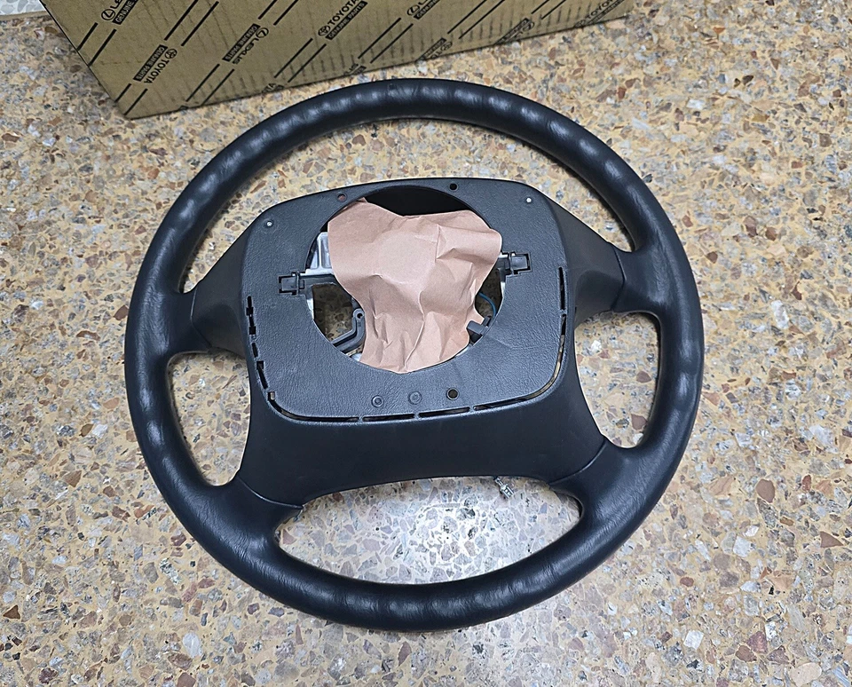 45100-0k020-B0 WHEEL ASSY STEERING FOR TOYOTA HILUX FORTUNER 2008-11 Foto 4 de 4