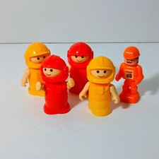 Vintage 1984 Playworld Lil Playmates Space Station Astronaut Figures Lot of 4