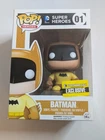 Funko Pop! Vinyl DC Universe Batman Yellow - Entertainment Earth (Exclusive) #1