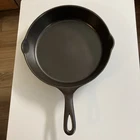 Unmarked wagner? #8 (10 1/2") Cast Iron Skillet Sits Flat