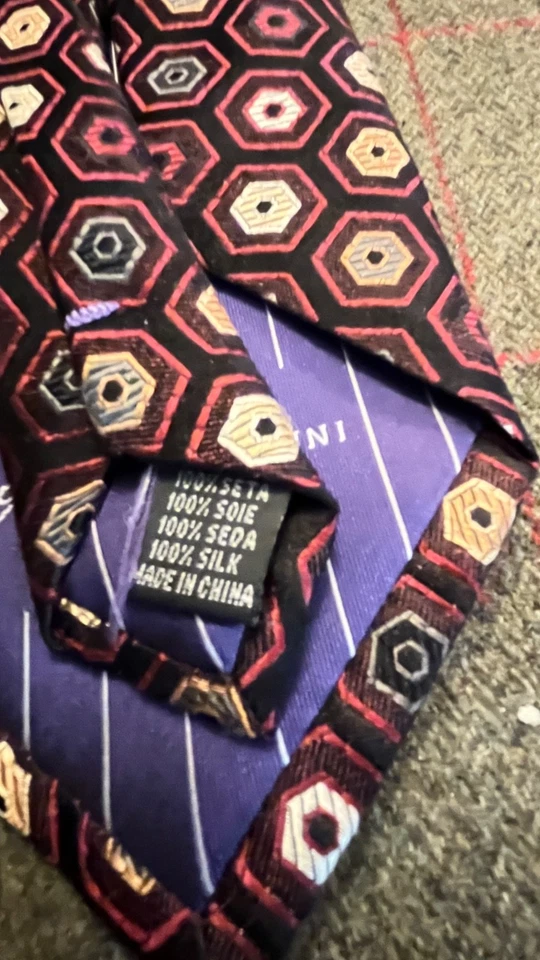 Corbata Roberto Villini Couture 100 % seda geometría de sangre de buey, dorado, negro y azul Foto 4 de 4