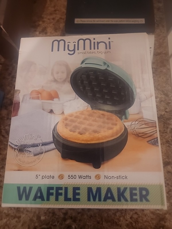 NOSTALGIA MY MINI WAFFLE MAKER MWF5TL 5" NON STICK TEAL