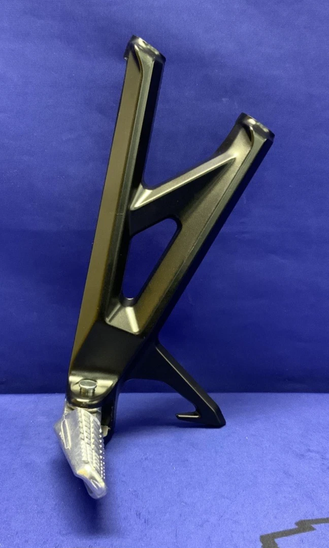 Suzuki Left Pillion Foot Rest GSX-8R 2024-2026 OEM 43821-25L00-2