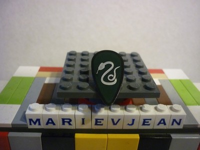Lego 2586ph2 Minifigur, Schild eiförmig mit HP Slytherin Schlangenmuster