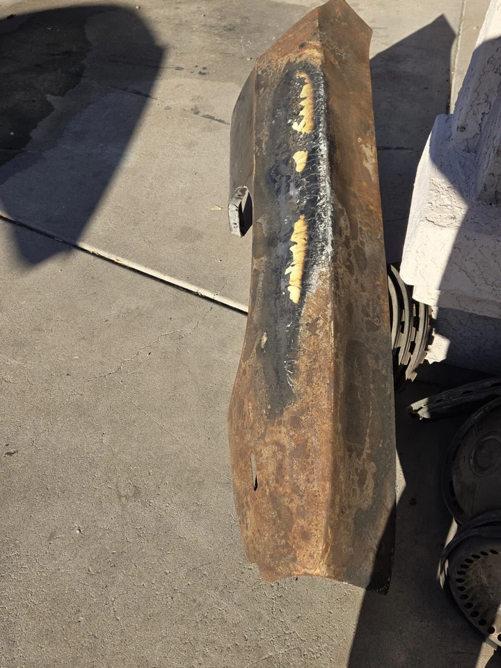 1969 Chevy Camaro OEM Front Passenger Fender - Image 4 of 4