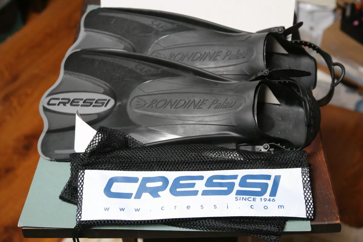 new CRESSI TAGLIA (made in Italy) swim fins, black M-L