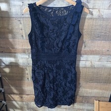 Romeo + Juliet Lace Dress Woman’s Medium Classic