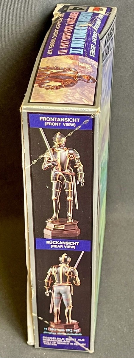 Emperor Kaiser Maximilian II Armored Knight Series Plastic Model