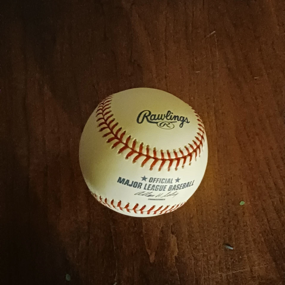 Frank Howard autographed baseball - Image 2 of 2