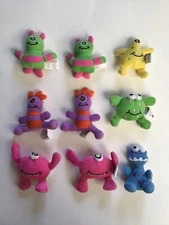 Oriental Trading Company Fun Express Purple Pink Yellow Green Blue Alien Monster