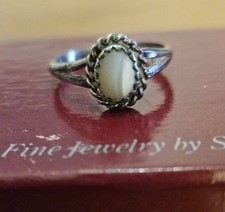 Navajo Sterling Silver Mother of Pearl Ring Size 7