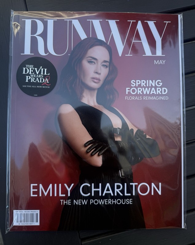 2026 MINT The Devil Wears Prada 2 Movie Runway MAY Magazine Collectors Advance