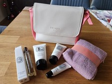 Diptyque Beauty Set mit verschiedenen Produkt...