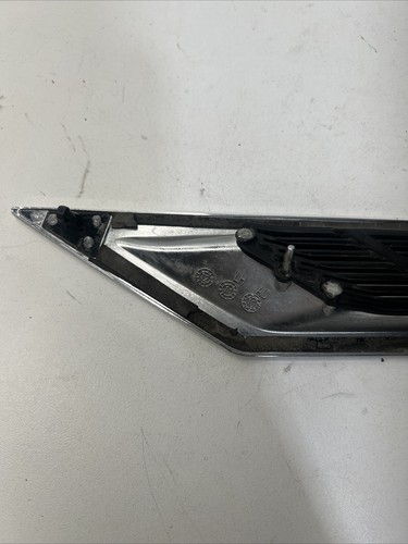 11-14 Cadillac CTS Chrome LH driver left Fender Vent Cowl Emblem OEM - Bild 8 von 10