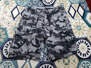 camo levi shorts