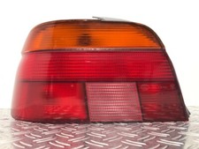 Rückleuchte Heckleuchte Rückstrahler links BMW 5er E39 Limo 8358031