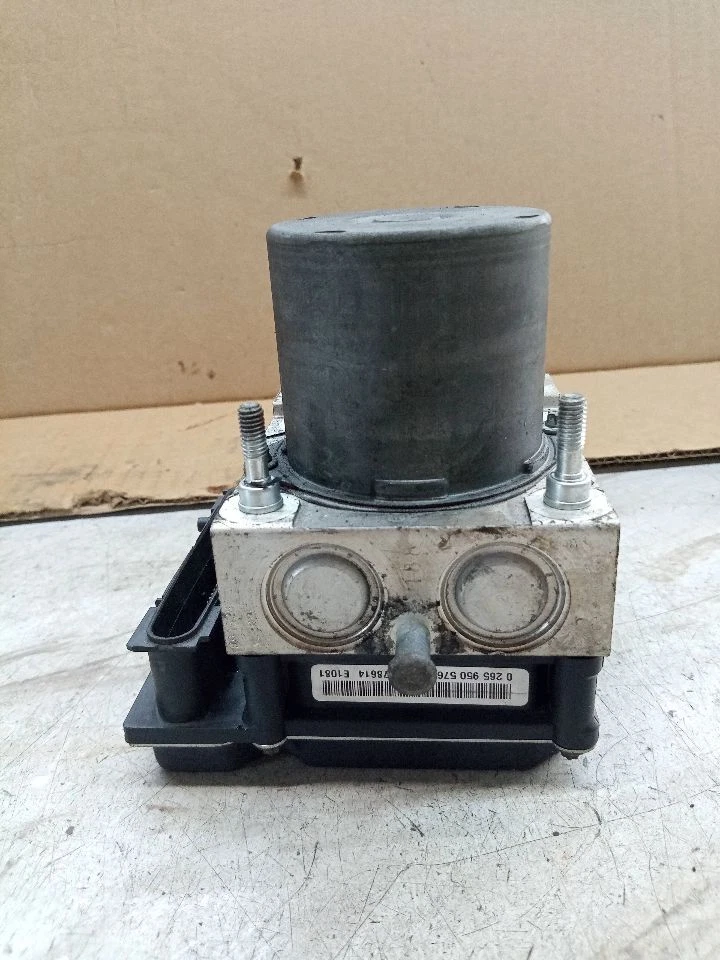 Used ABS Modulator fits: 2007 Acura Mdx Modulator Assembly vehicle stability ass Foto 3 de 4