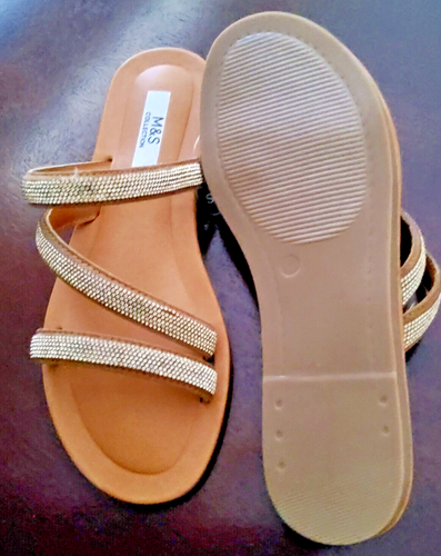 M & S MADE IN ITALY GOLD BEADED SANDALS-SIZE 6(USA) -STRETCH ARCH STRAP -*NEW** - Picture 2 of 13