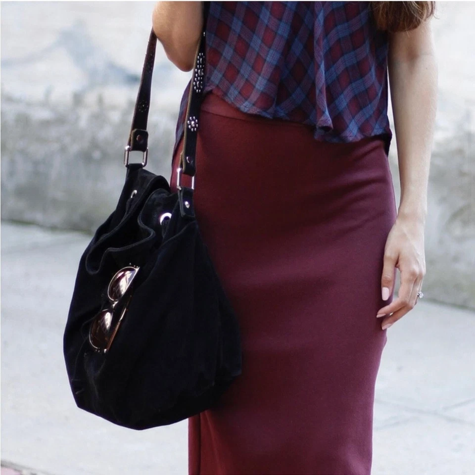 Bolso Tylie Malibu Negro Gamuza Cubo Cordón Adornado Correa Foto 3 de 4