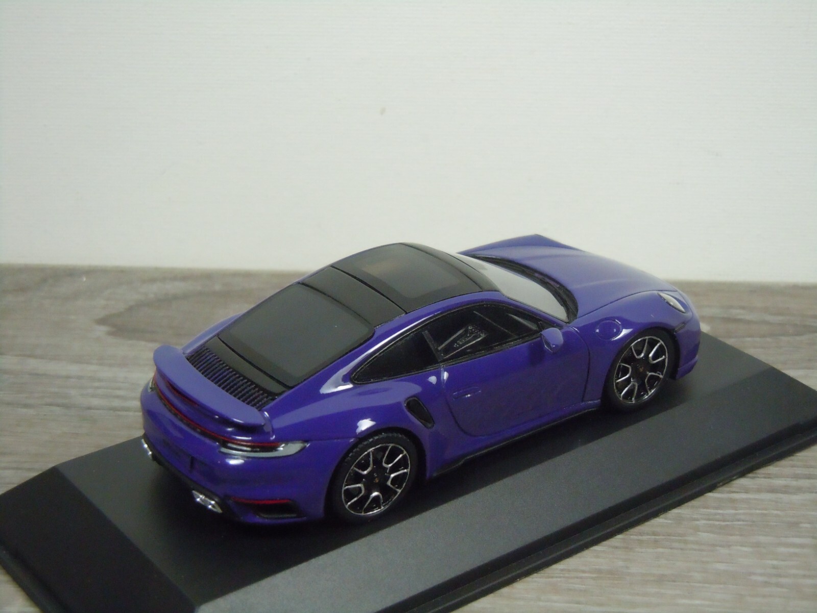 Picture 5 of 8